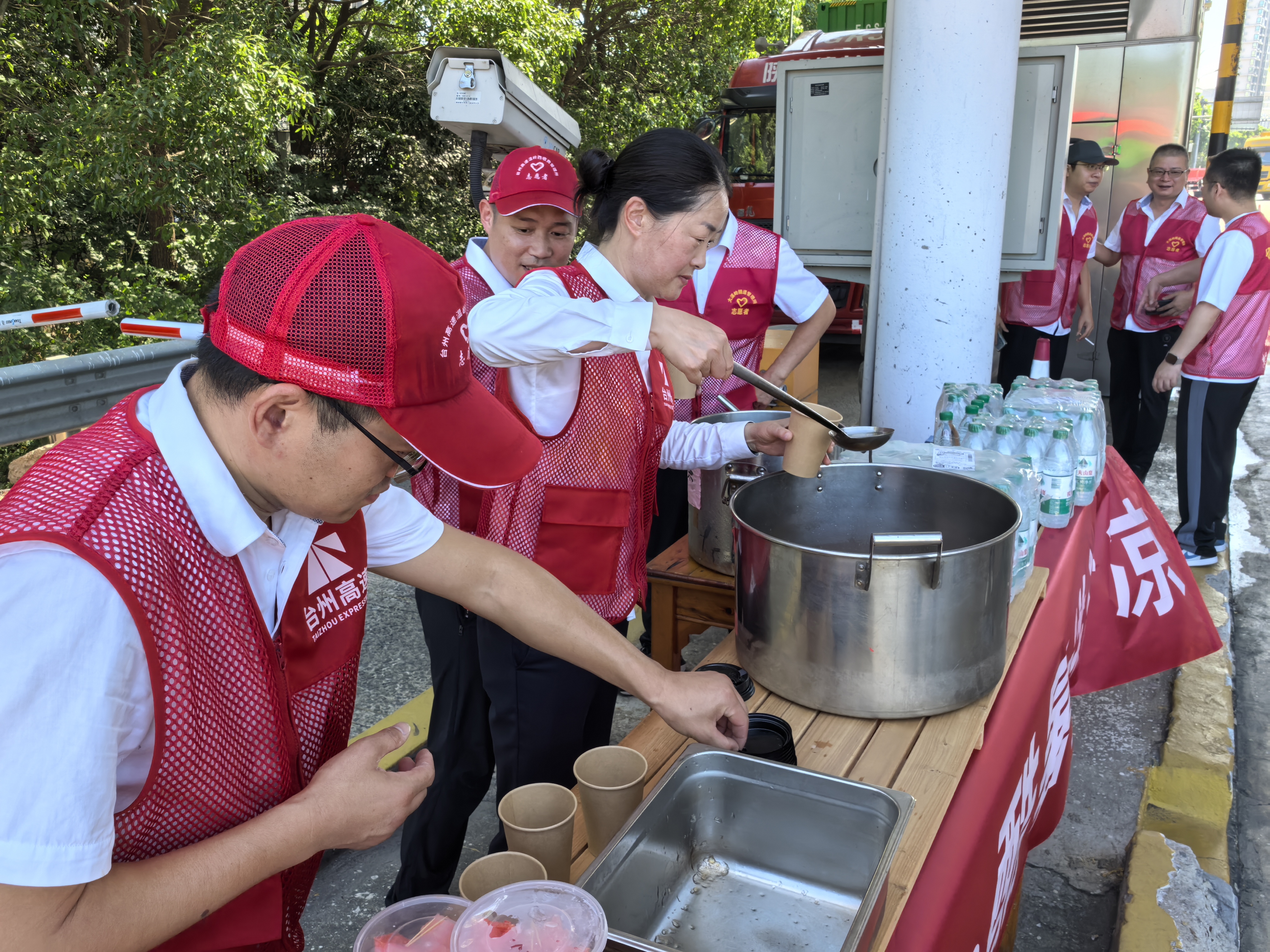 1723102218734943.jpg 0b4020616ea0e98957f31c37a4d893a.jpg